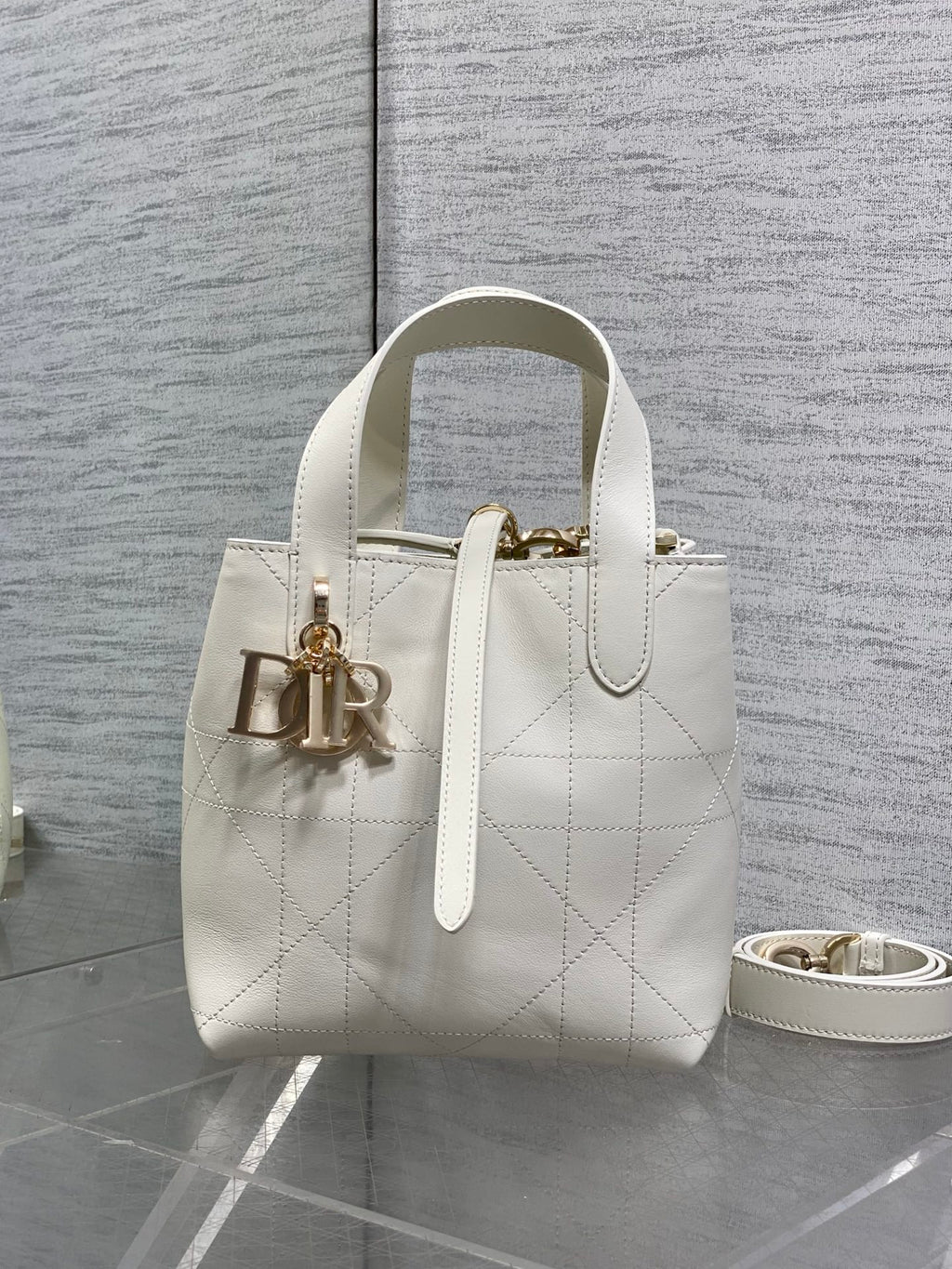 Toujours Vertical Small Bag — White