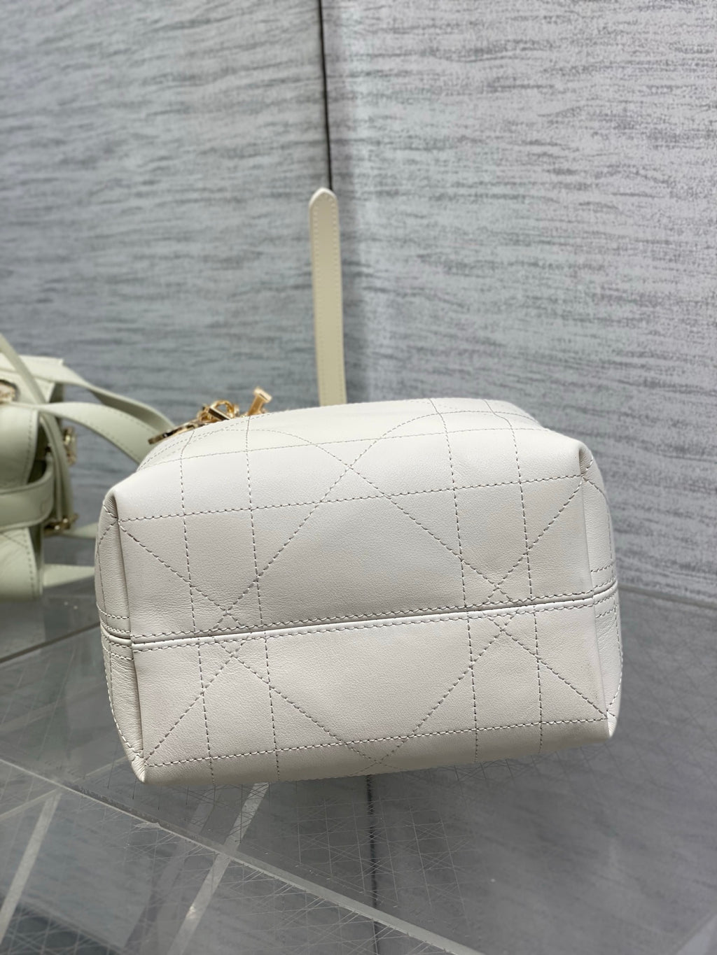 Toujours Vertical Small Bag — White