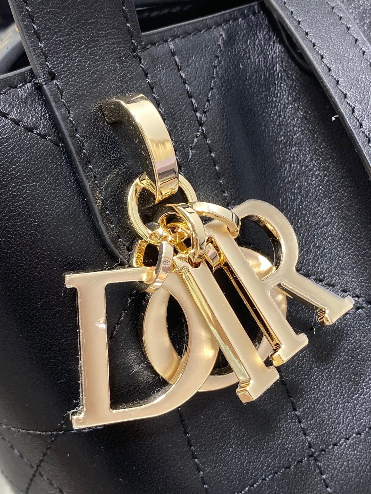 Toujours Vertical Small Bag — Black