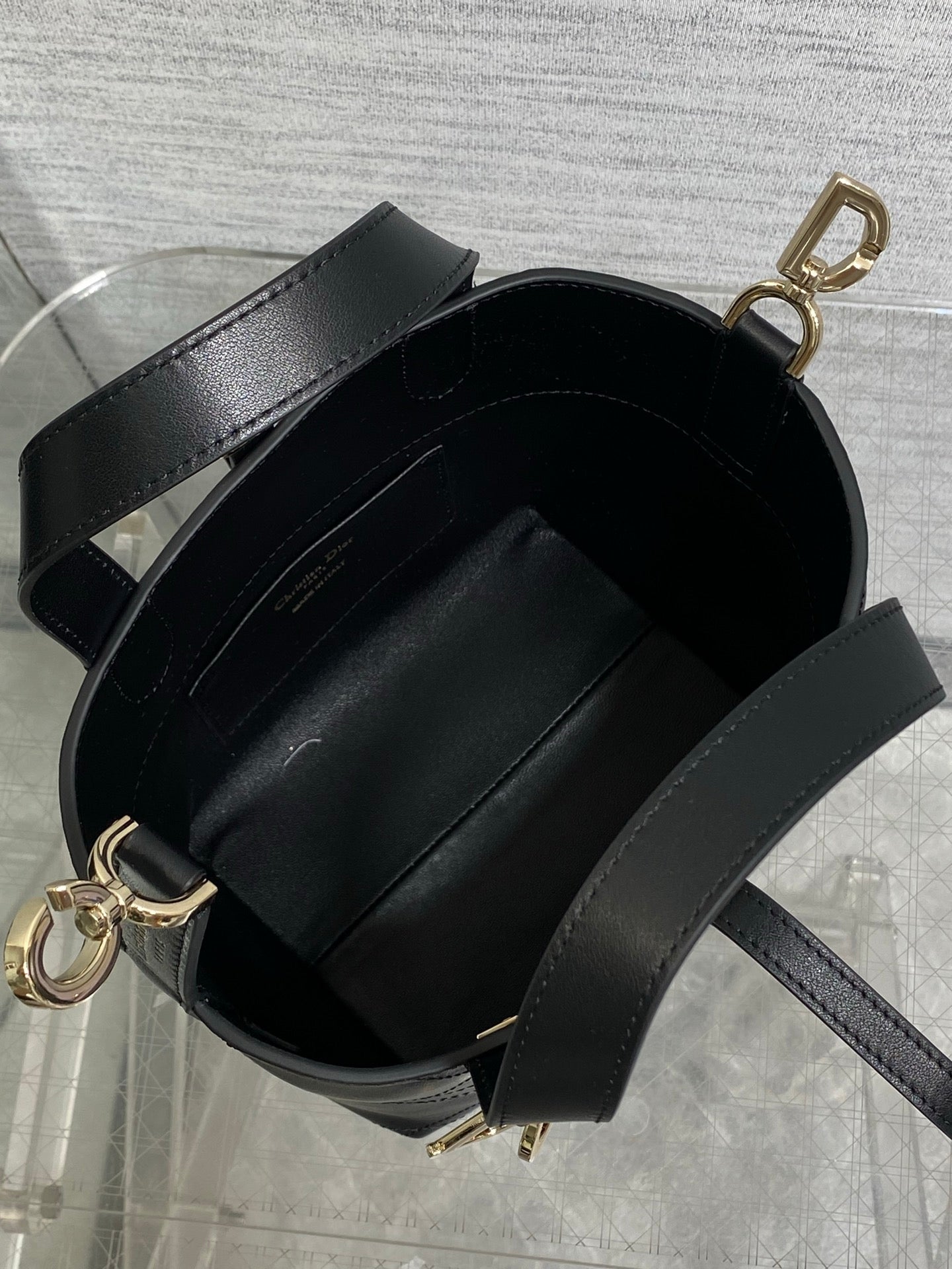 Toujours Vertical Small Bag — Black