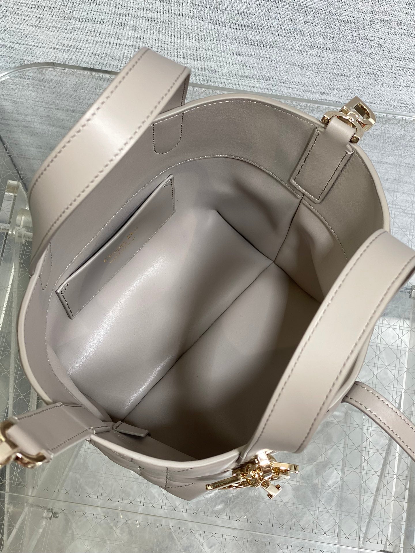 Toujours Vertical Small Bag — Grey