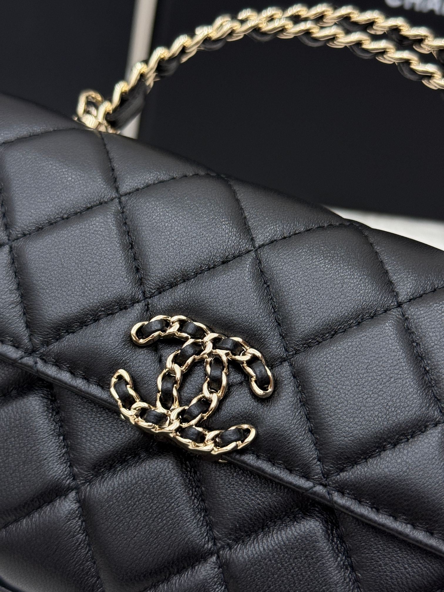 Chanel 25S Caviar Leather Kelly Handle Bag — Black