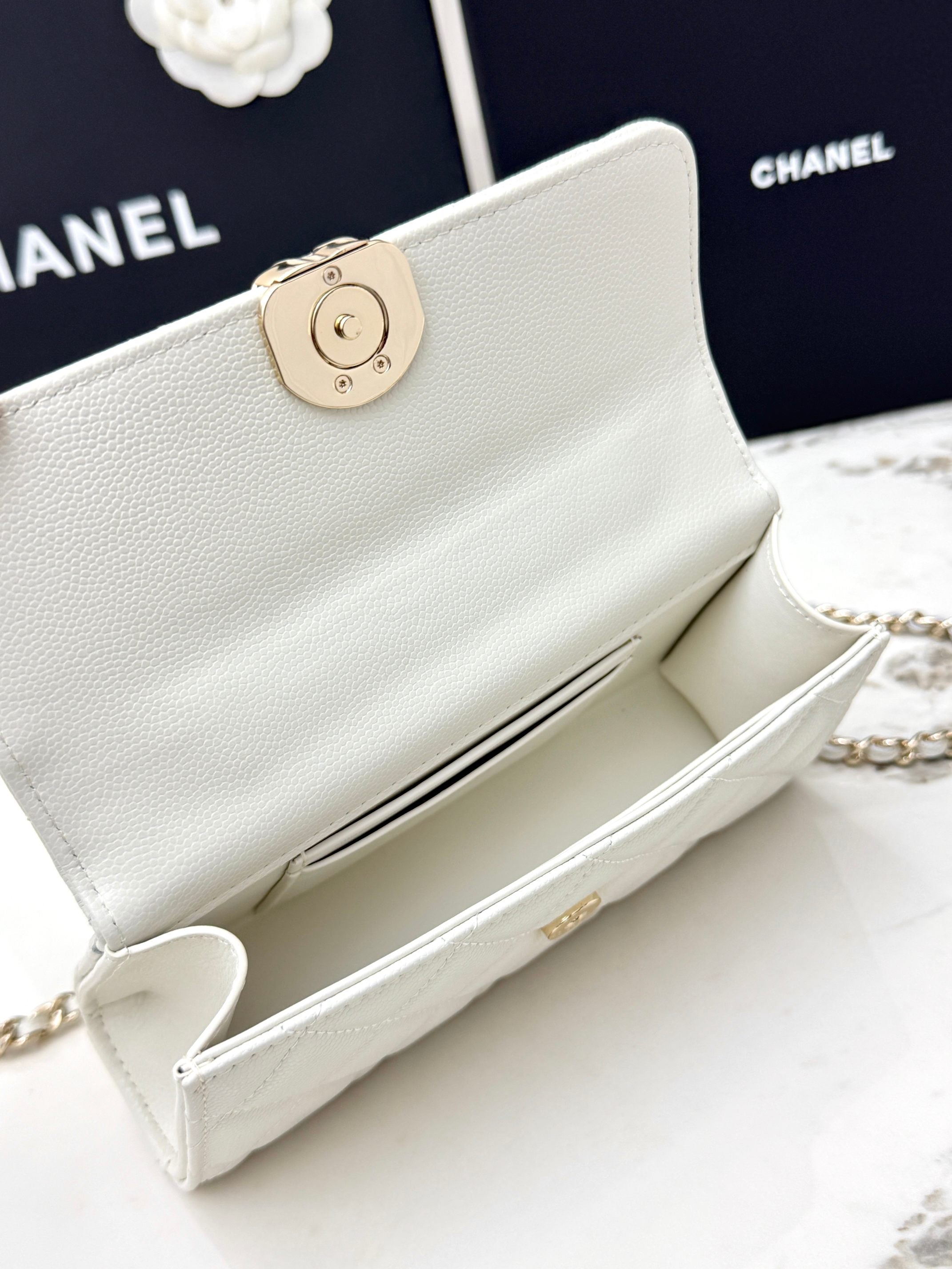 Chanel 25S Caviar Leather Kelly Handle Bag — Cream White