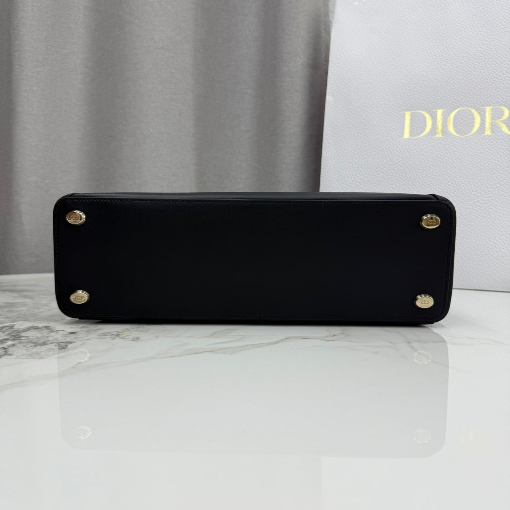 Dior 2026 Spring/Summer Bow Handbag — Black with Gold Hardware