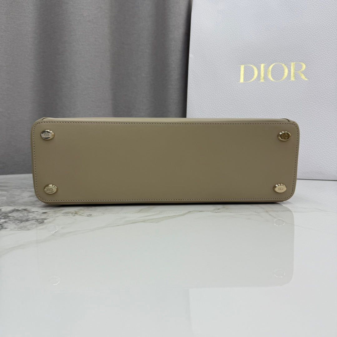 Dior 2026 Spring/Summer Bow Handbag — Apricot with Gold Hardware