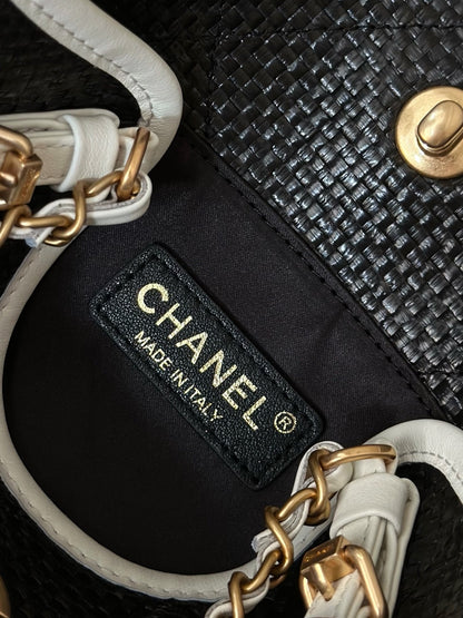 Chanel 25S Maxi Hobo Bag — Grass-Woven Cowhide Tote in Black & White