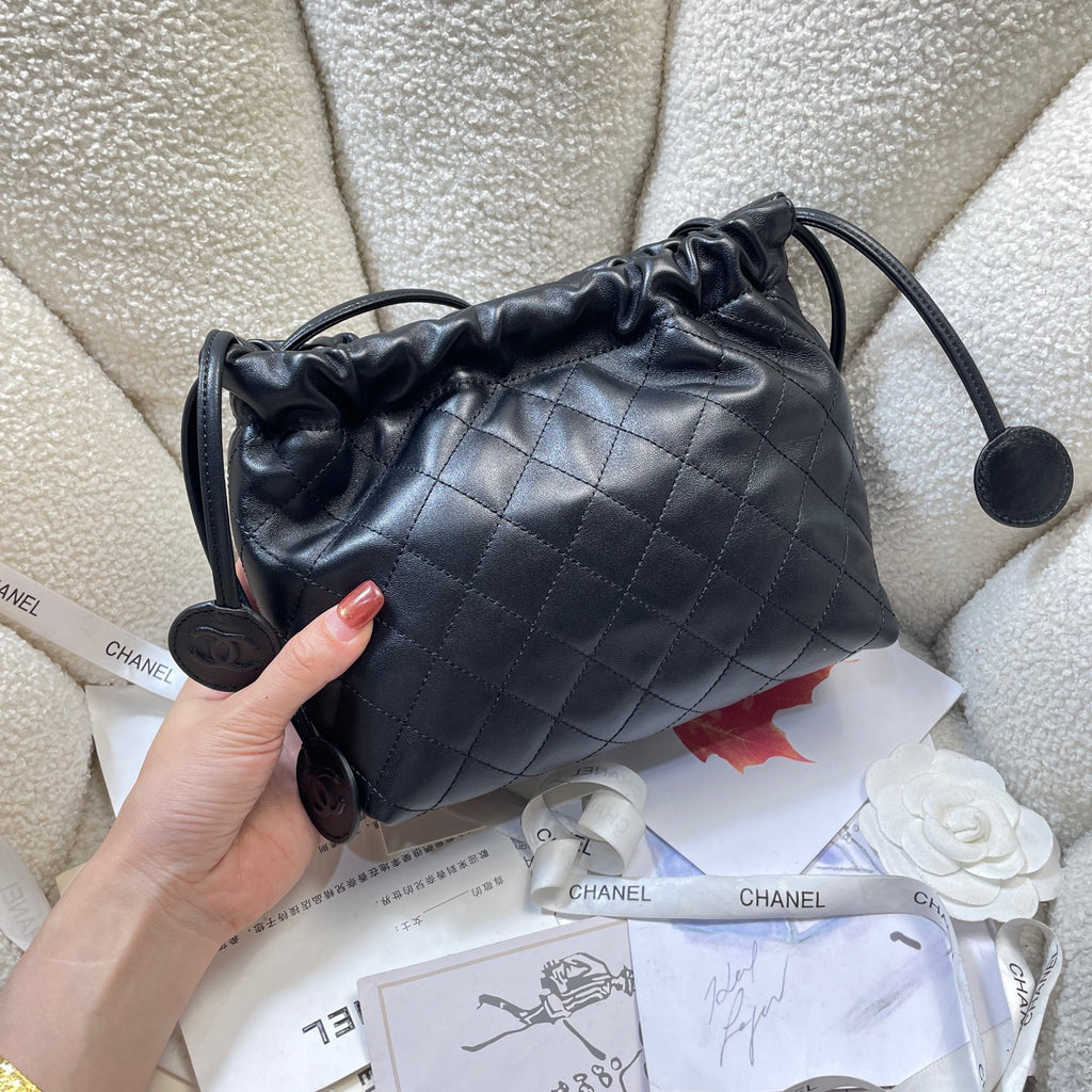 Chanel 25 Small Hobo Bag Black Lambskin & Gold