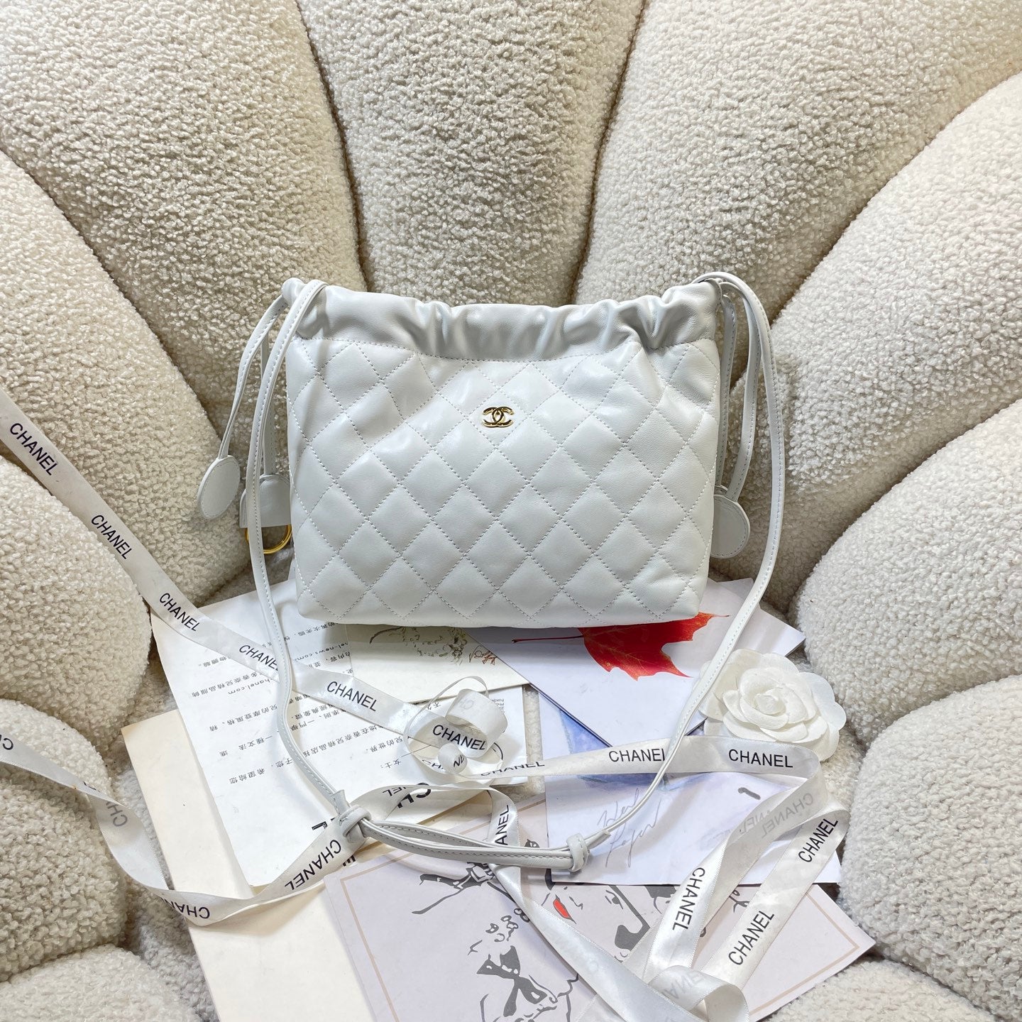Chanel 25 Small Hobo Bag White Lambskin & Gold