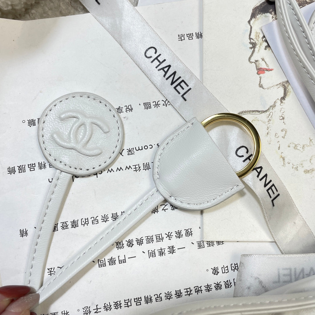 Chanel 25 Small Hobo Bag White Lambskin & Gold