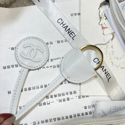 Chanel 25 Small Hobo Bag White Lambskin & Gold
