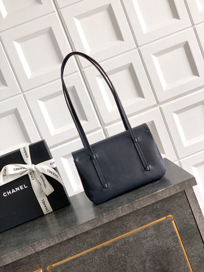 Chanel 26C Small Kelly Shopping Tote — Midnight Navy Caviar Leather with Gold Hardware