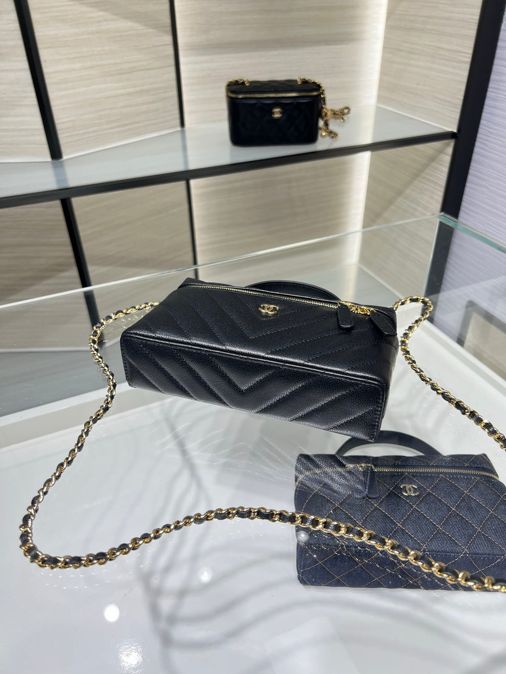 Chanel 26S V-Quilted LP Chain Handle Cosmetic Bag