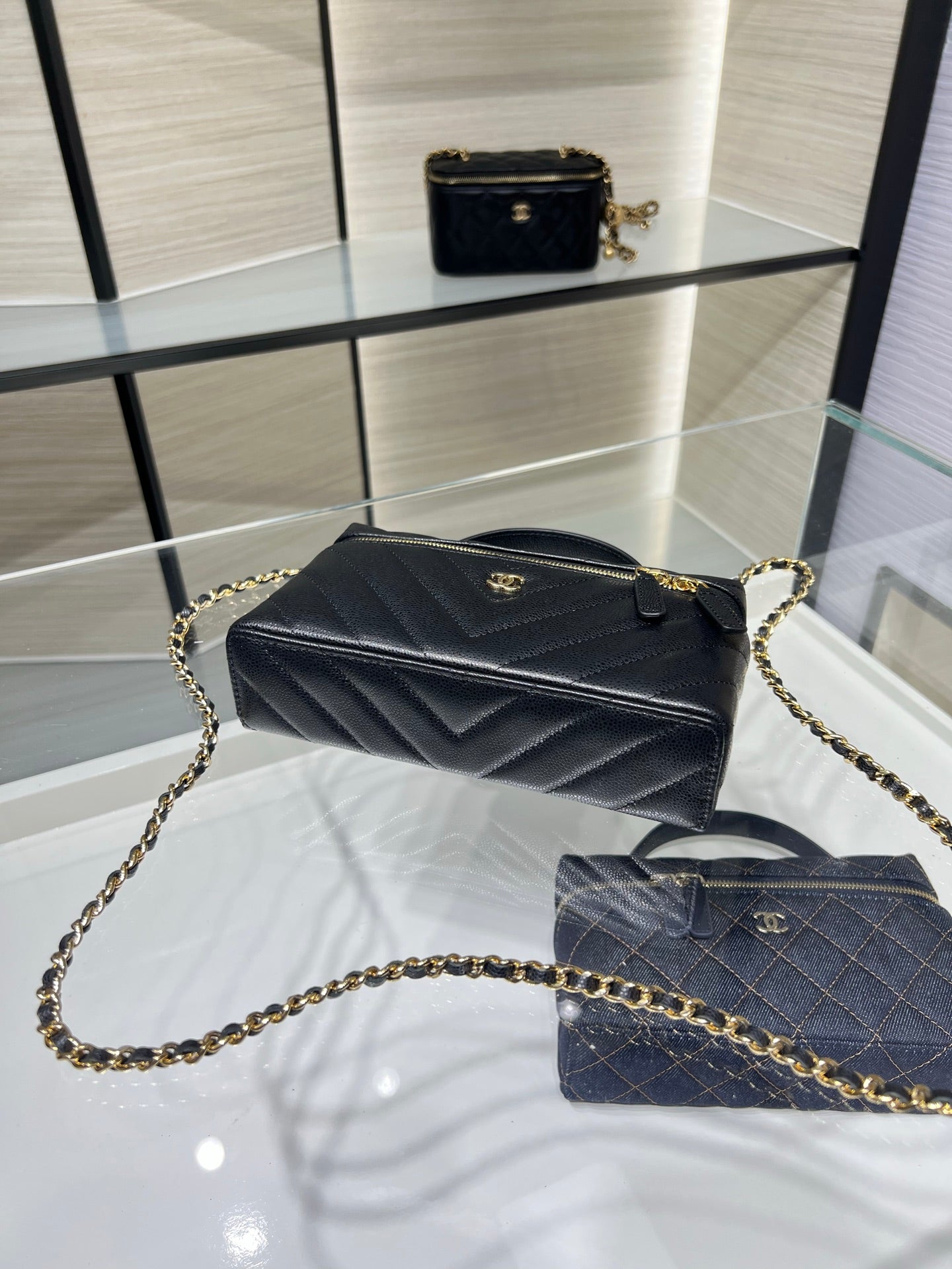 Chanel 26S V-Quilted LP Chain Handle Cosmetic Bag
