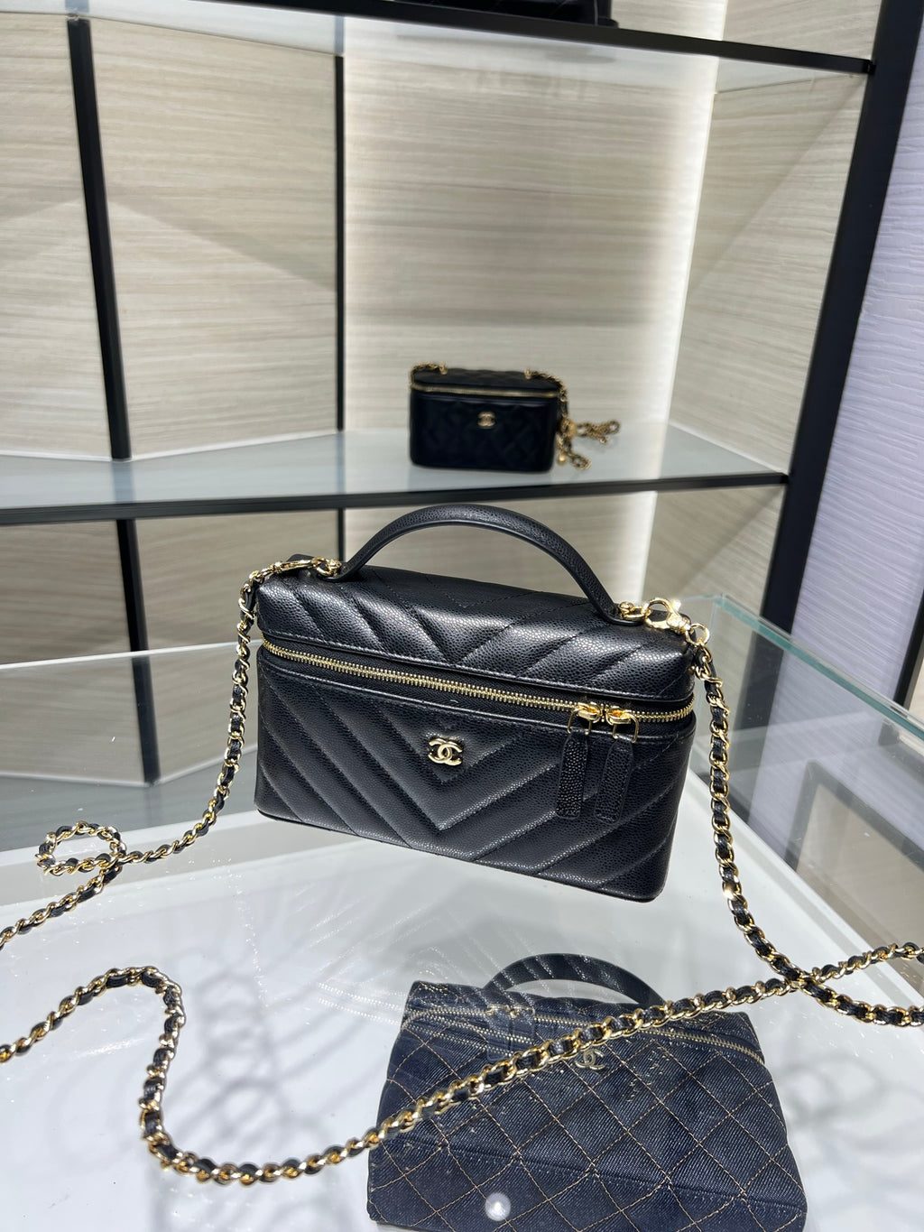 Chanel 26S V-Quilted LP Chain Handle Cosmetic Bag