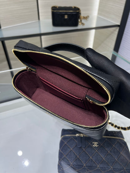 Chanel 26S V-Quilted LP Chain Handle Cosmetic Bag