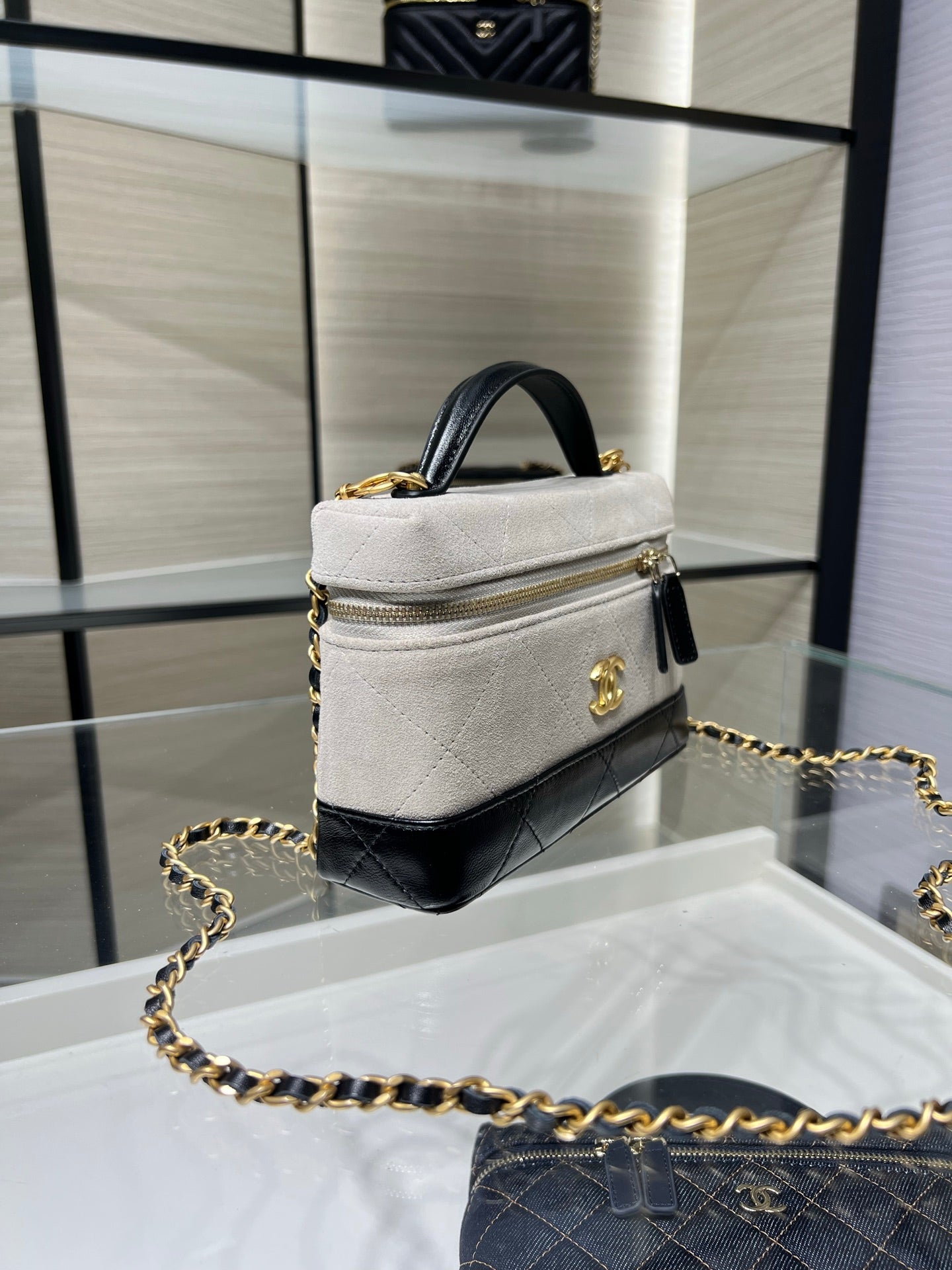 Chanel 26S LP Chain Box Bag