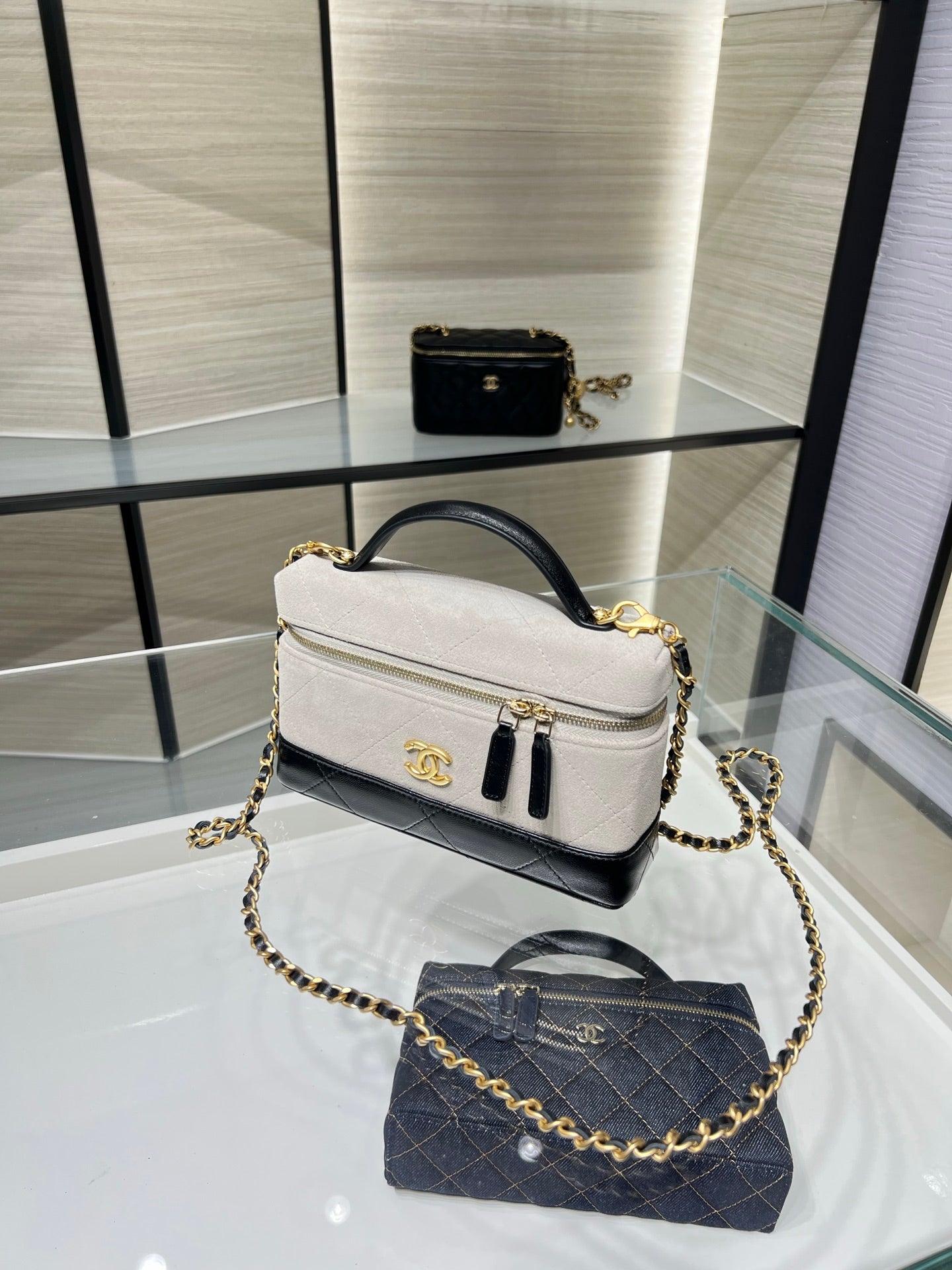 Chanel 26S LP Chain Box Bag