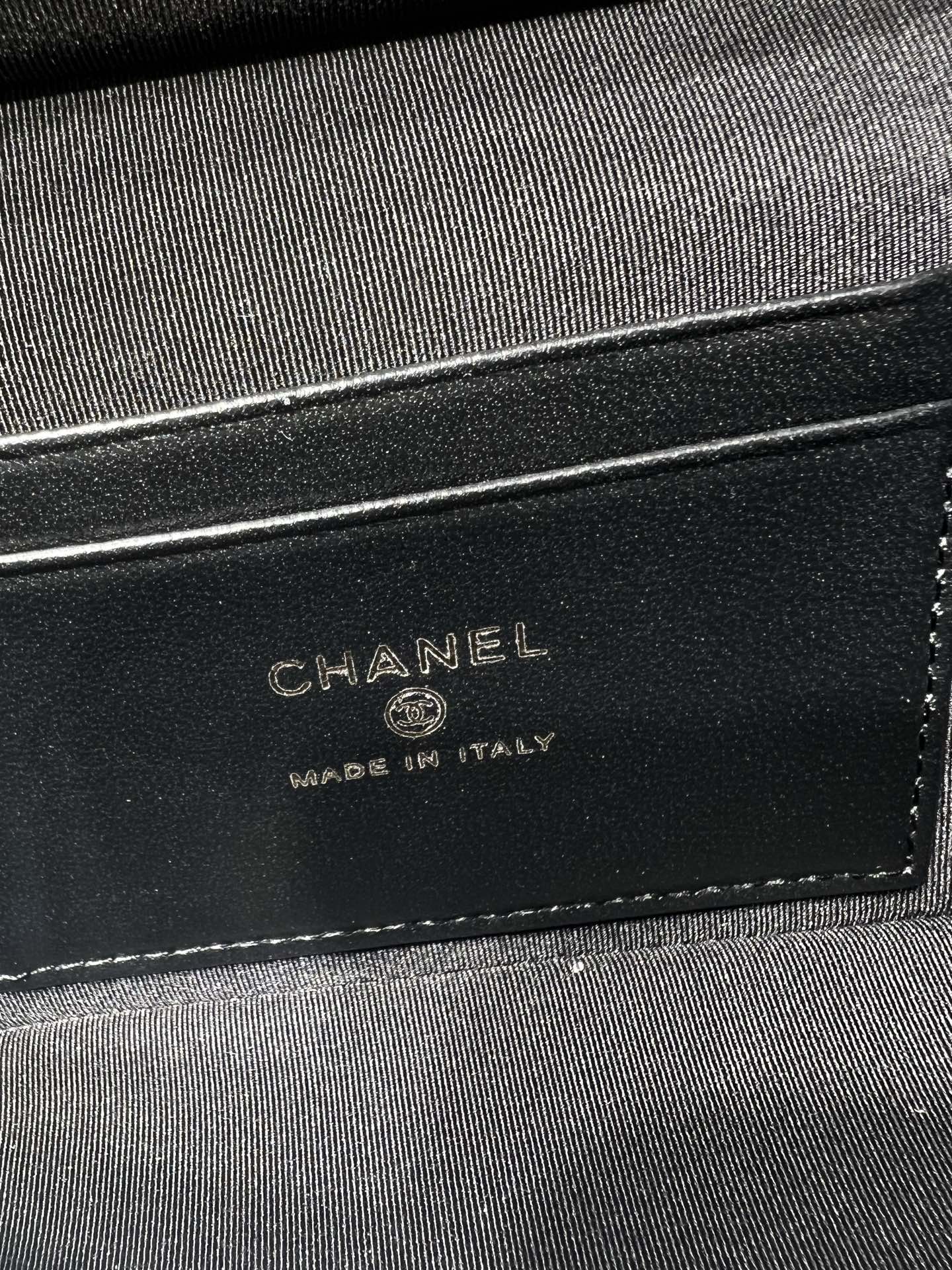 Chanel 26S LP Chain Box Bag