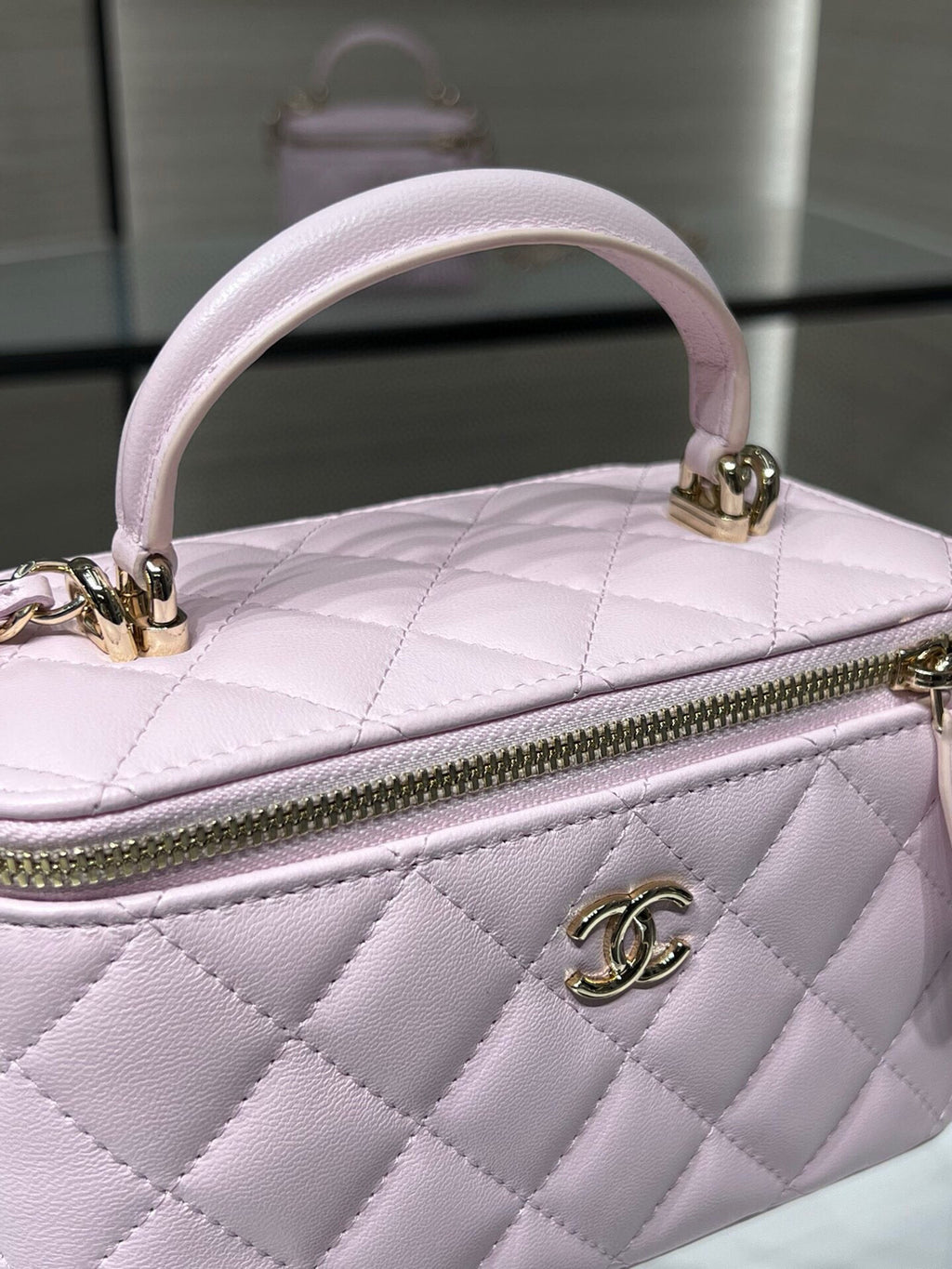 Chanel 22S Vanity Case Box Bag Pink Quilted Calfskin