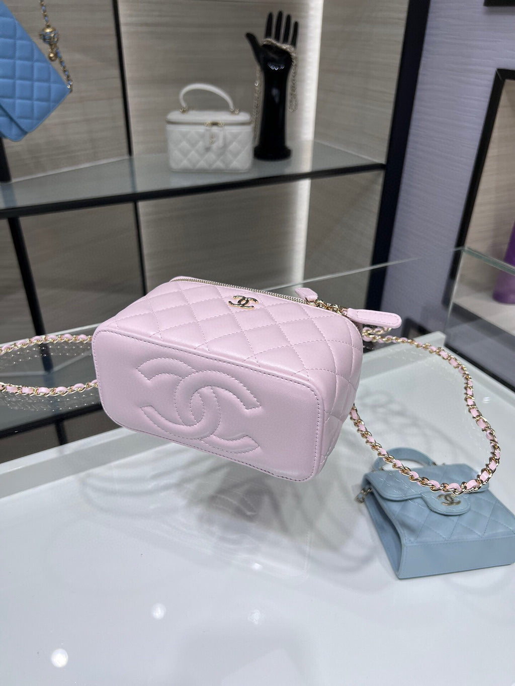 Chanel 22S Vanity Case Box Bag Pink Quilted Calfskin