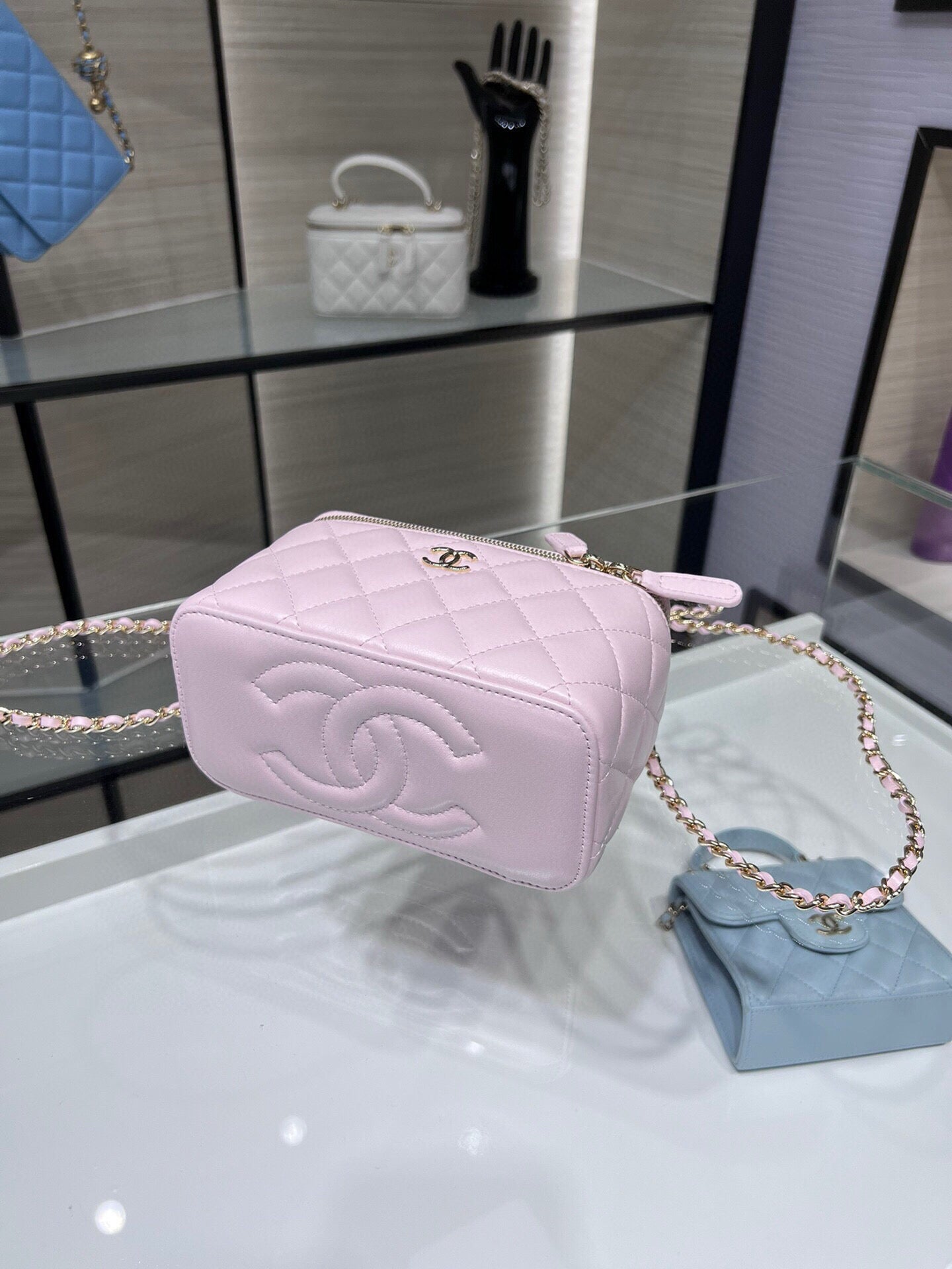 Chanel 22S Vanity Case Box Bag Pink Quilted Calfskin