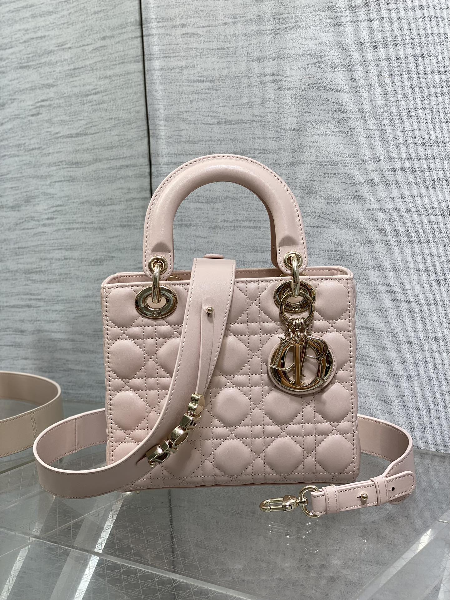 Dior Lady Dior Medium Bag Blush Pink Cannage Lambskin Light Gold Hardware