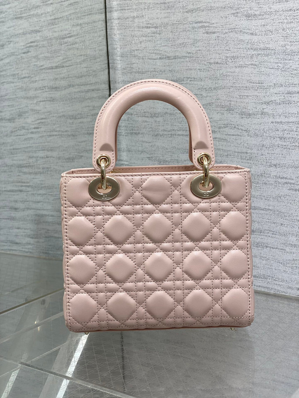 Dior Lady Dior Medium Bag Blush Pink Cannage Lambskin Light Gold Hardware