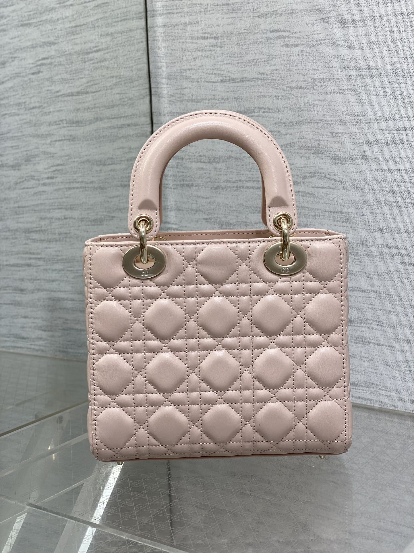 Dior Lady Dior Medium Bag Blush Pink Cannage Lambskin Light Gold Hardware