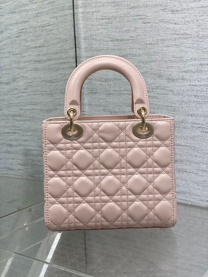 Dior Lady Dior Medium Bag Blush Pink Cannage Lambskin Light Gold Hardware