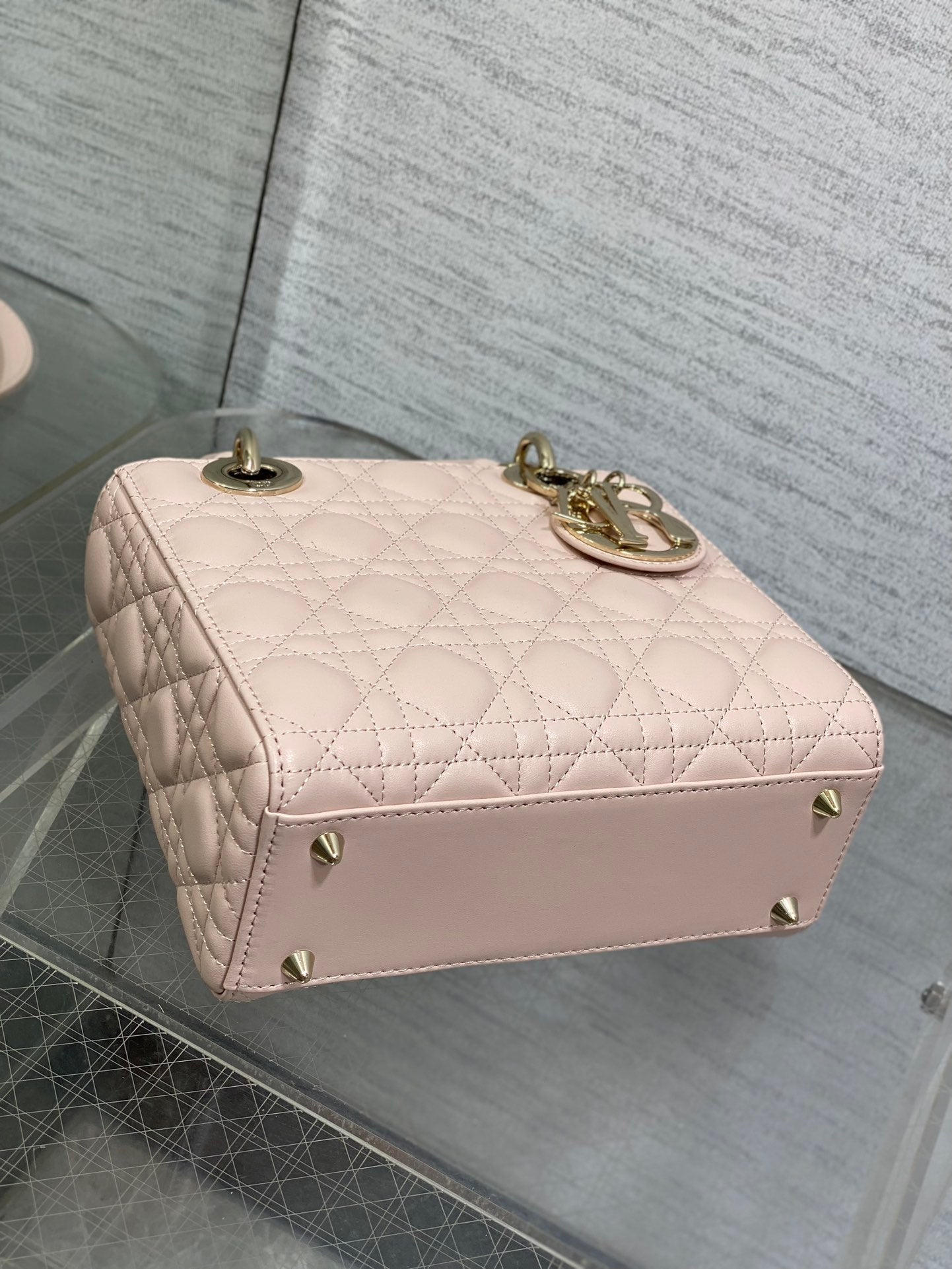 Dior Lady Dior Medium Bag Blush Pink Cannage Lambskin Light Gold Hardware