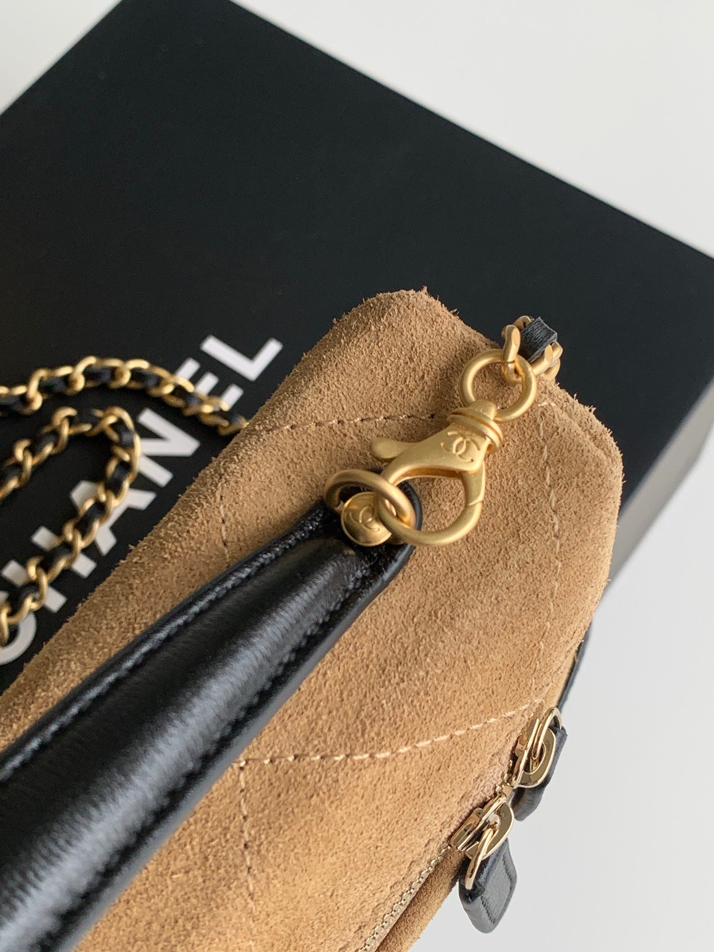 Chanel 26S Vanity Case Beige Suede Black Patent Leather Bicolor with Chain