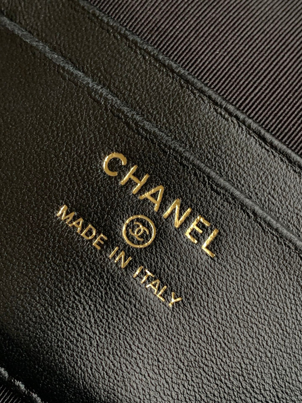 Chanel 26S Vanity Case — White Quilted Fabric & Black Lambskin with Gold Hardware