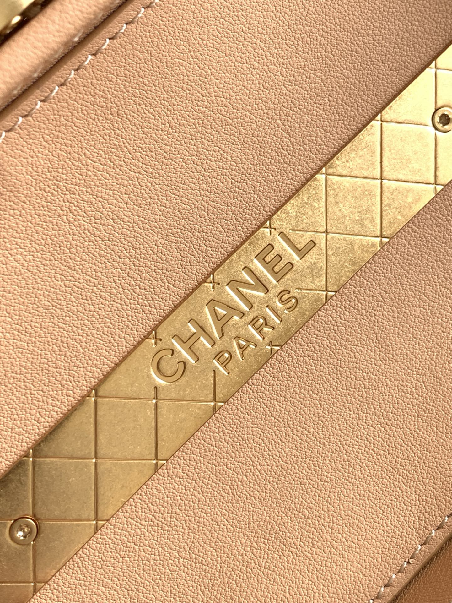 Chanel 26C Wicker Box Bag — Natural Rattan with Gold Hardware