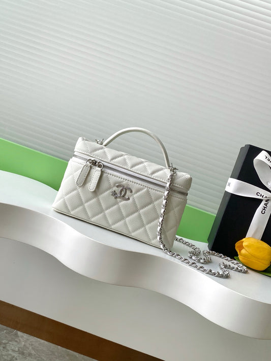 Chanel 25B Star LP Quilted Caviar Vanity Case — White with Silver Hardware