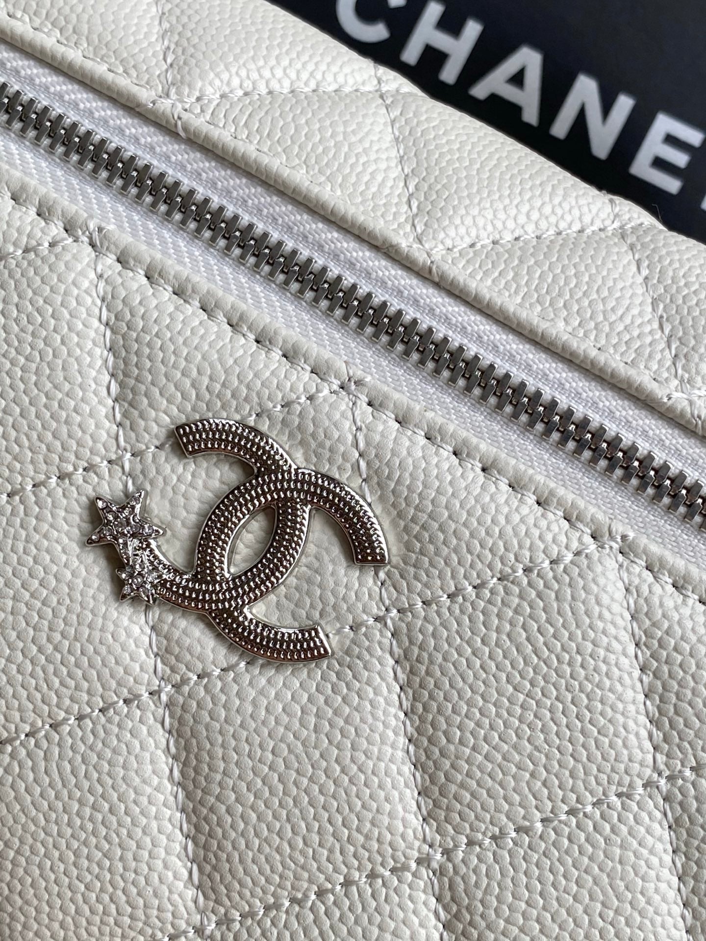 Chanel 25B Star LP Quilted Caviar Vanity Case — White with Silver Hardware