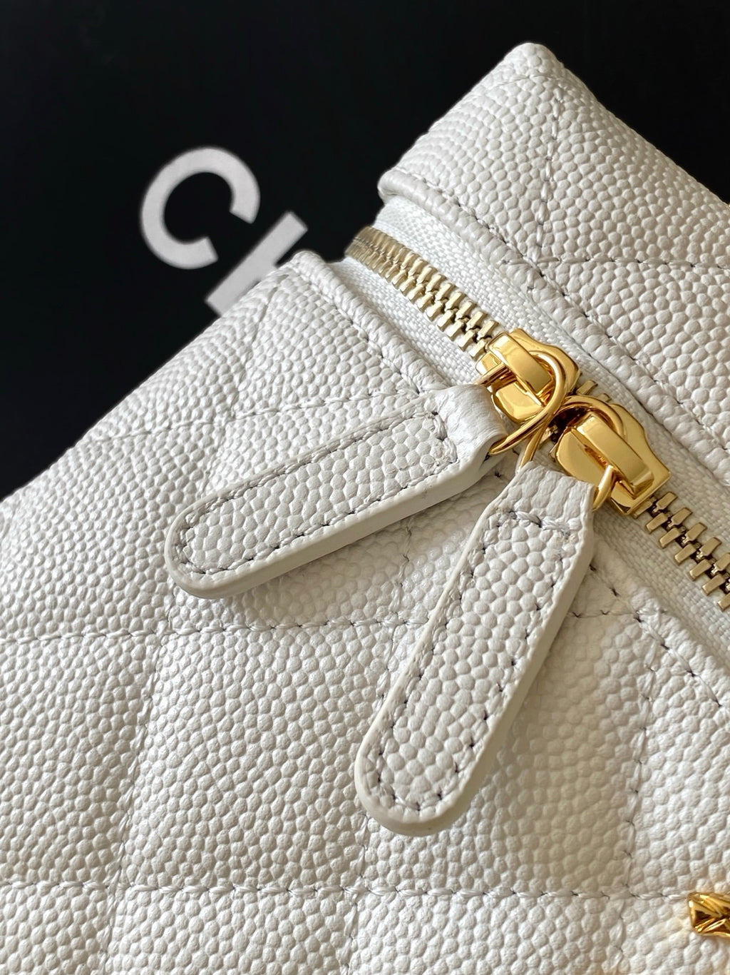 Chanel 26C LP Quilted Caviar Vanity Case — White with Light Gold Hardware