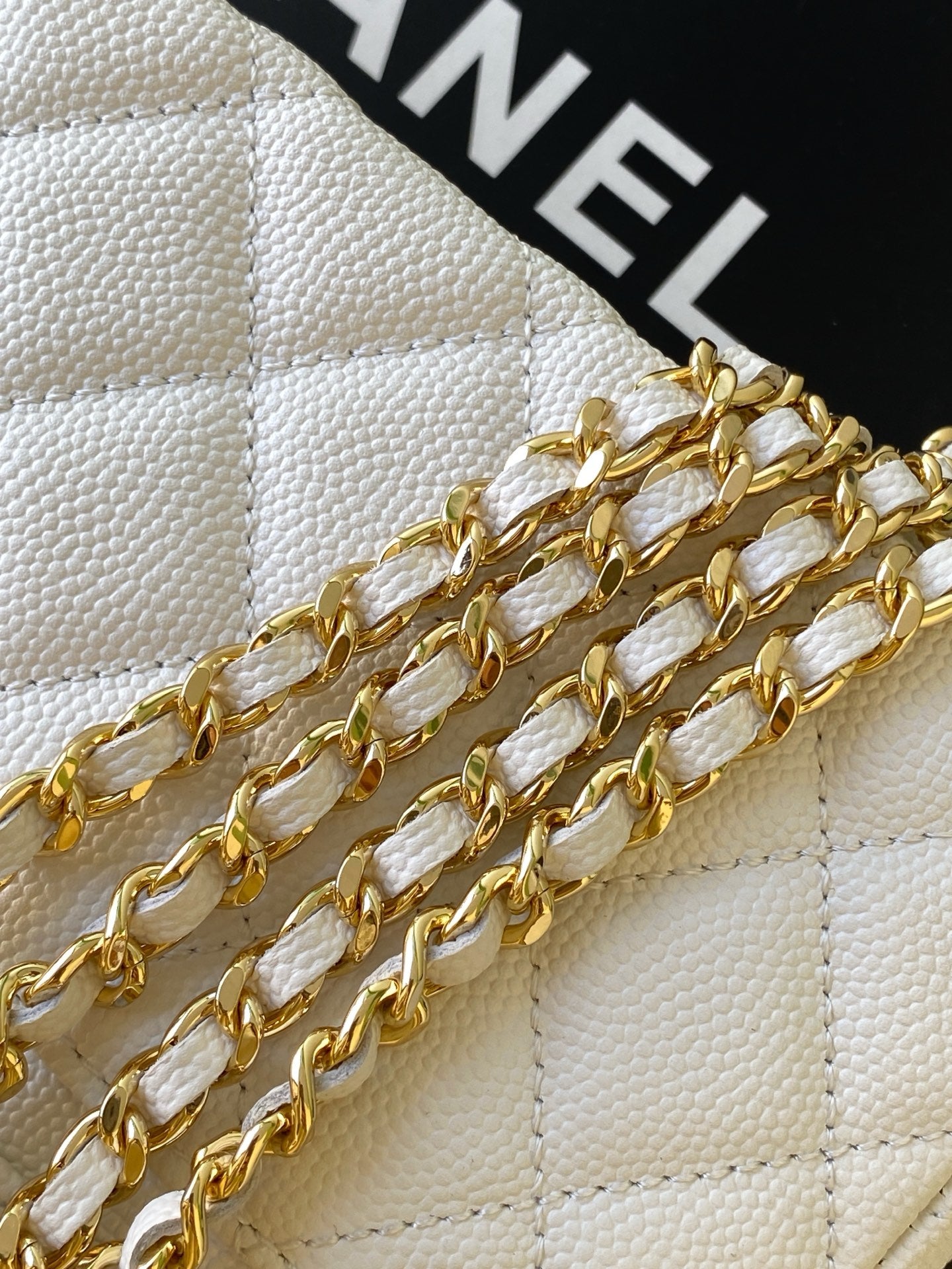 Chanel 26C LP Quilted Caviar Vanity Case — White with Light Gold Hardware