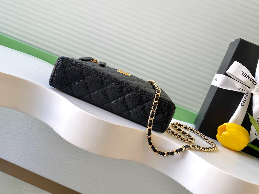 Chanel 26C LP Quilted Caviar Vanity Case — Black with Light Gold Hardware