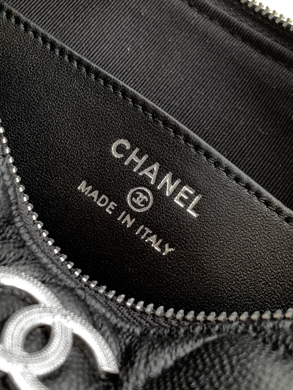 Chanel 25B Quilted Caviar Hobo Bag — Black with Crystal Star CC Logo & Silver Hardware
