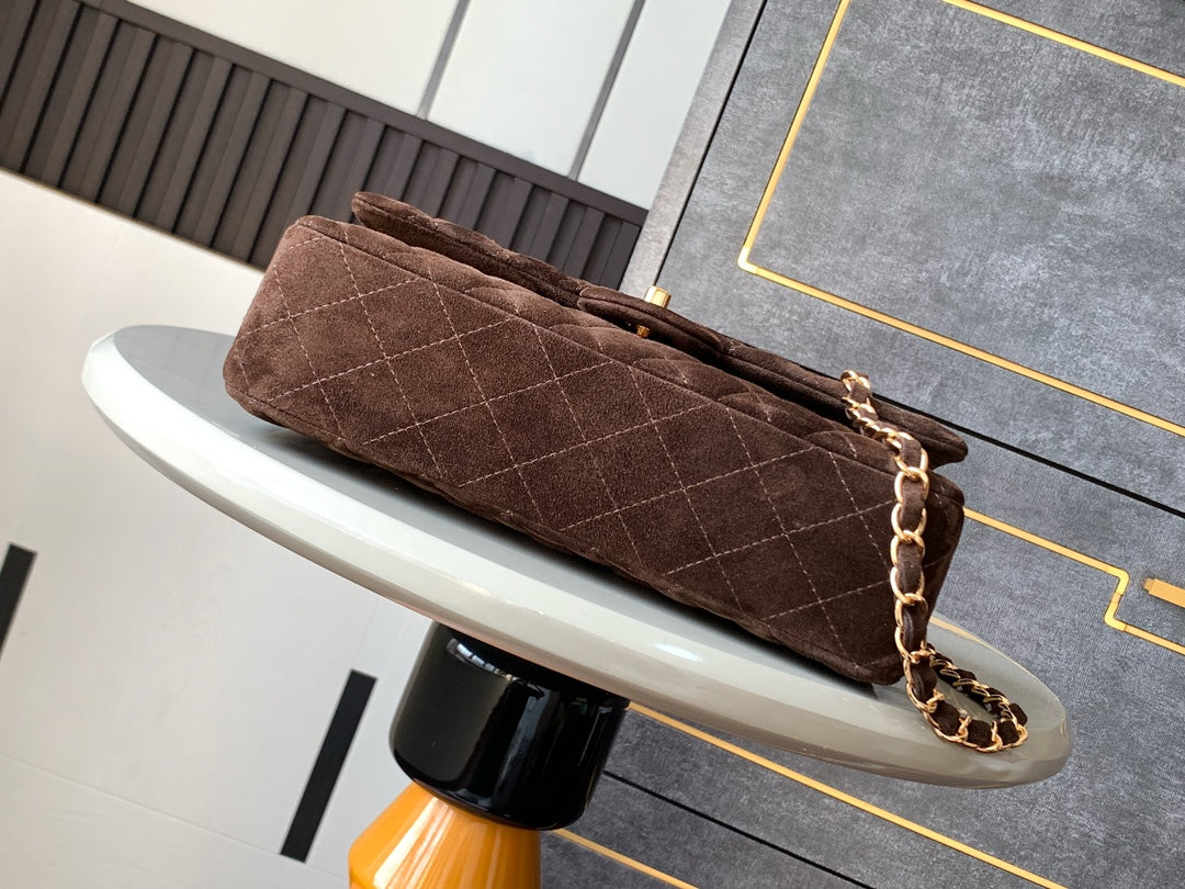 Chanel 2.55 Reissue Double Flap Bag — Dark Chocolate Suede with Aged Gold Hardware (20cm / Size 220)