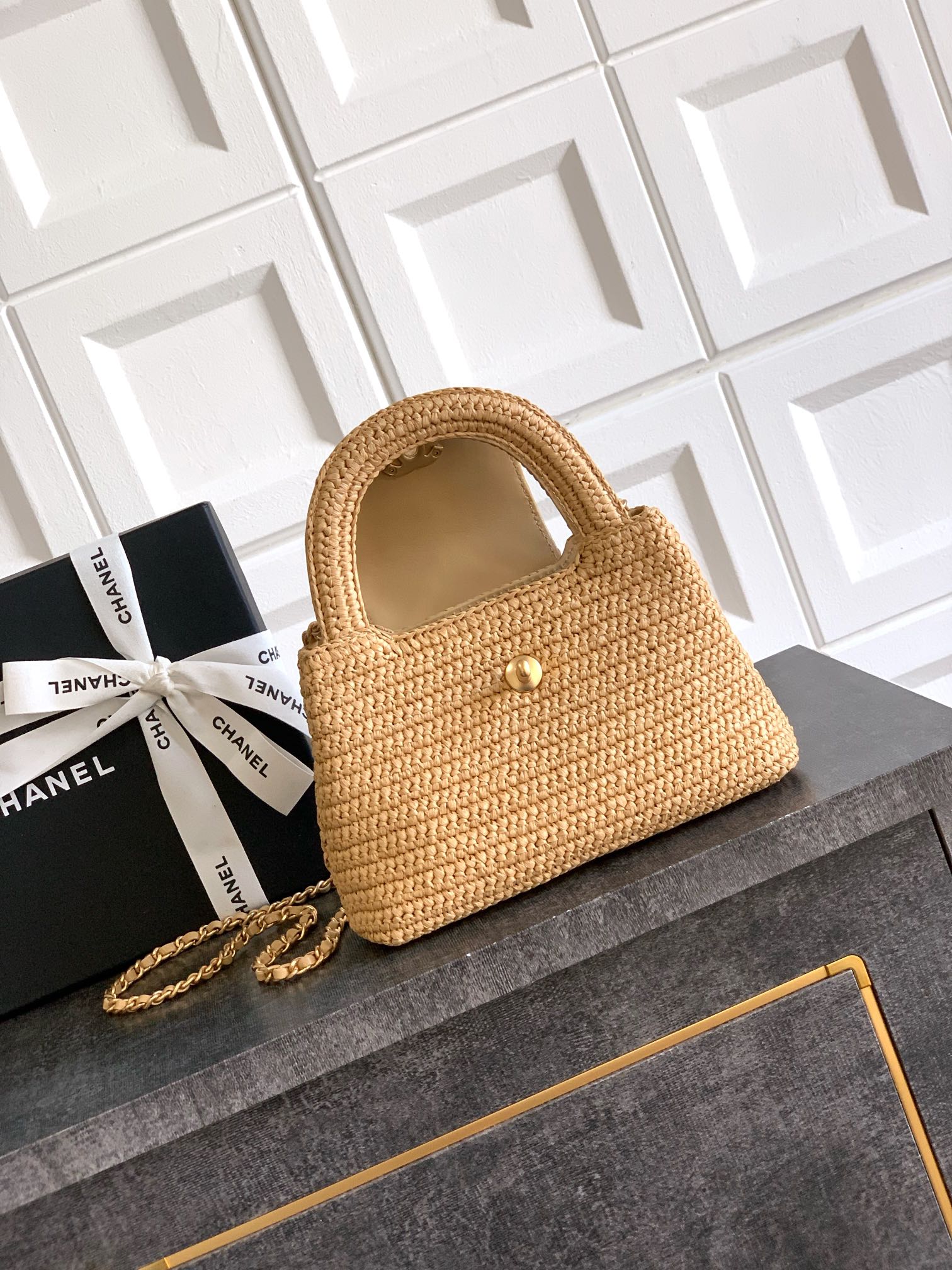 Chanel 26C Kelly Bag — Natural Raffia Woven with Gold Hardware