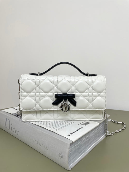 Dior Miss Dior Bow Chain WOC White Black