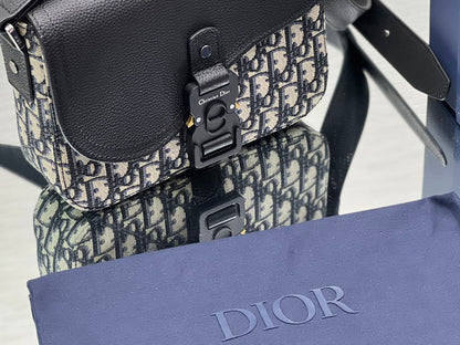 Dior Black Leather and Oblique Jacquard Saddle Messenger Bag with CD Buckle