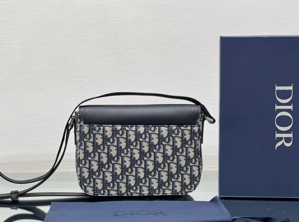 Dior Black Leather and Oblique Jacquard Saddle Messenger Bag with CD Buckle