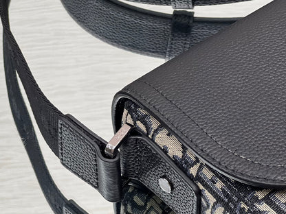 Dior Black Leather and Oblique Jacquard Saddle Messenger Bag with CD Buckle
