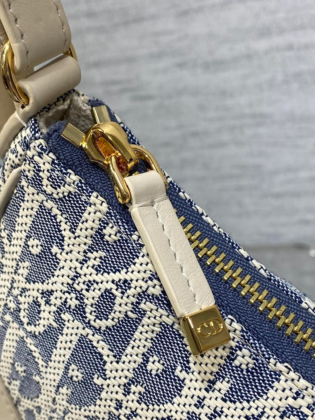 Dior Mini 30 Montaigne Cigale Bag Blue Dior Oblique Raffia-Effect Canvas