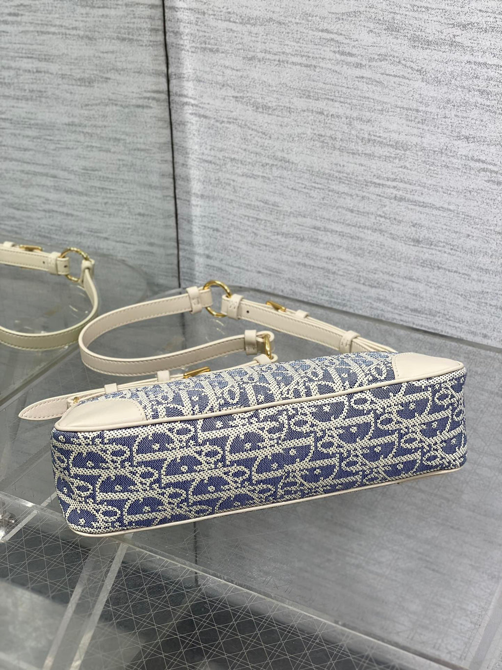 Dior Mini 30 Montaigne Cigale Bag Blue Dior Oblique Raffia-Effect Canvas