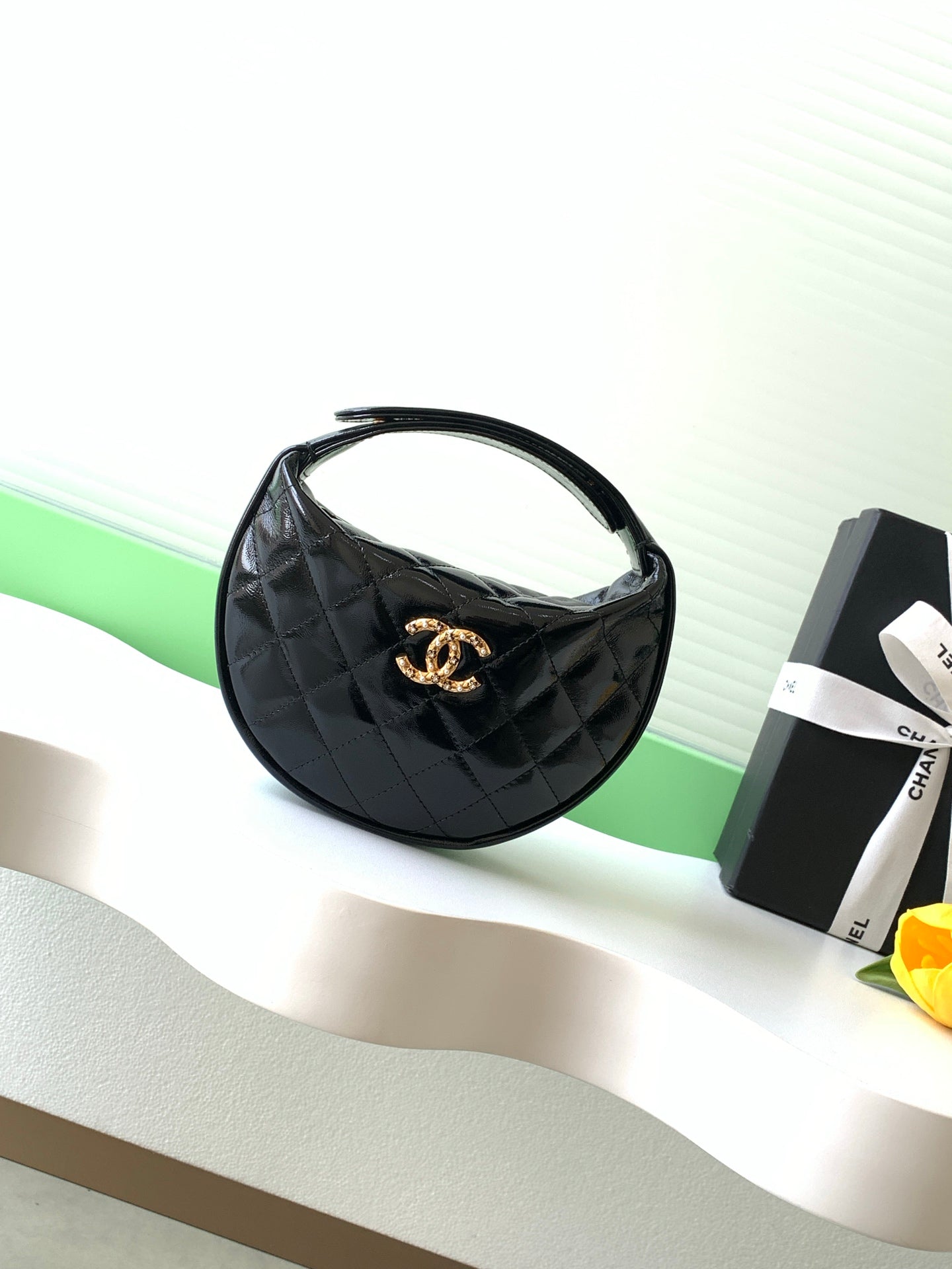 Chanel 26C Cruise Hoop Wristlet Flap Bag Shiny Black Quilted Leather Clutch AP4976