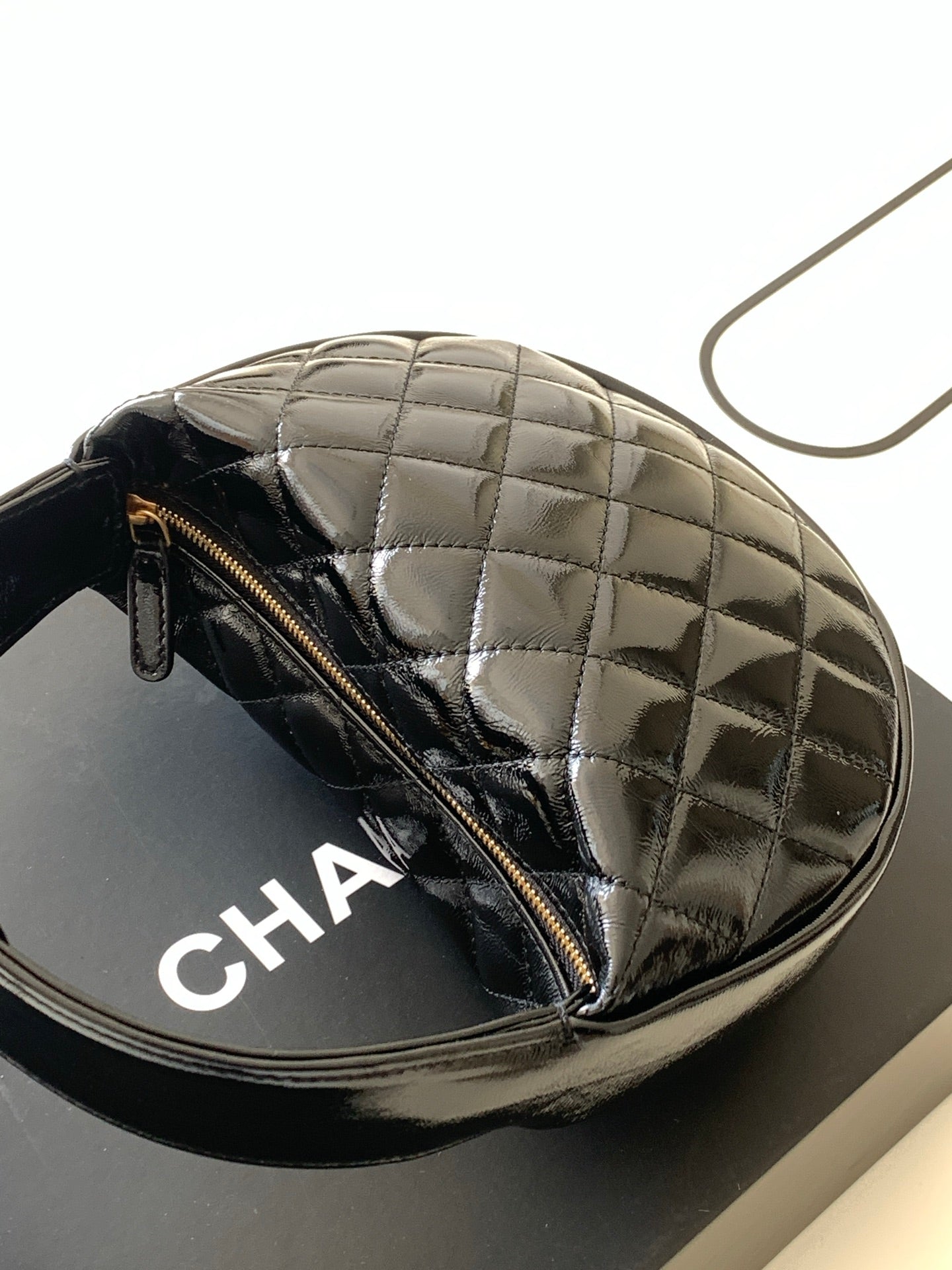 Chanel 26C Cruise Hoop Wristlet Flap Bag Shiny Black Quilted Leather Clutch AP4976