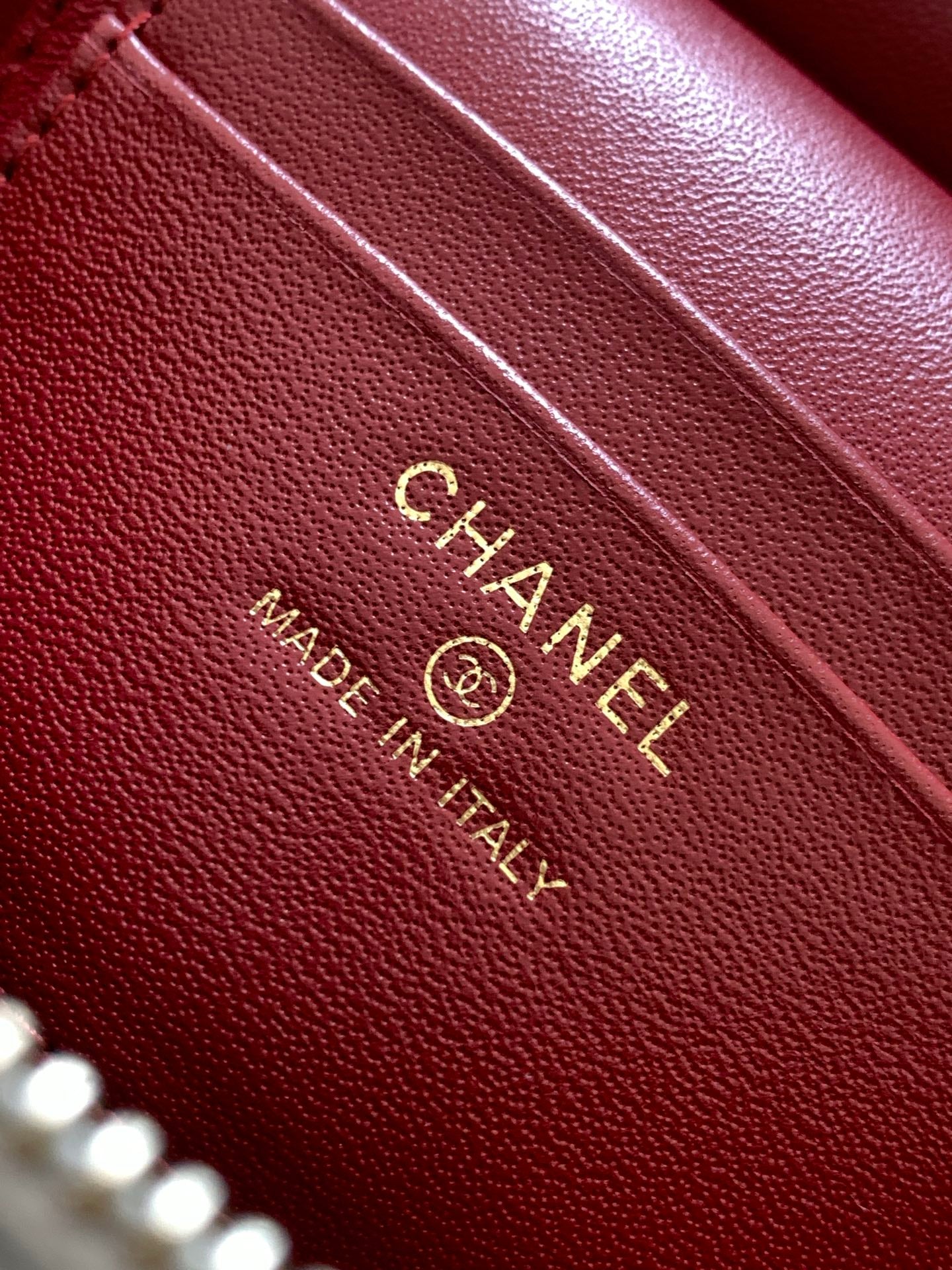 Chanel 26X Holiday Limited Silver Crackled Leather Vanity Box Bag Crossbody AP5049